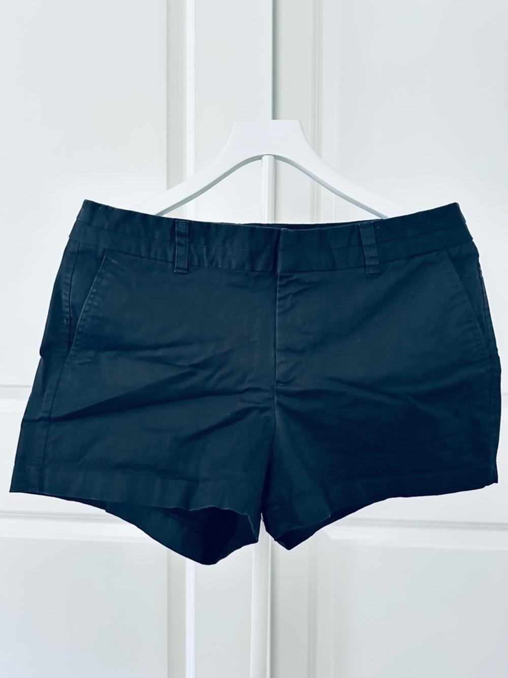 Women’s GAP Casual Black Shorts Size 10